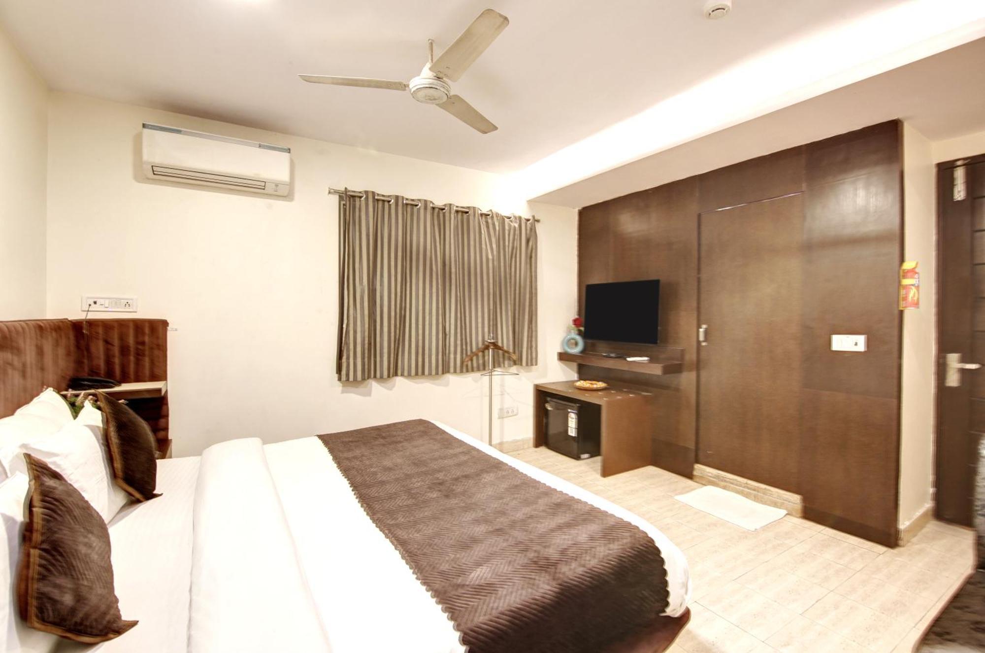 Hotel Wk Comfort - Near White Clove New Delhi Extérieur photo