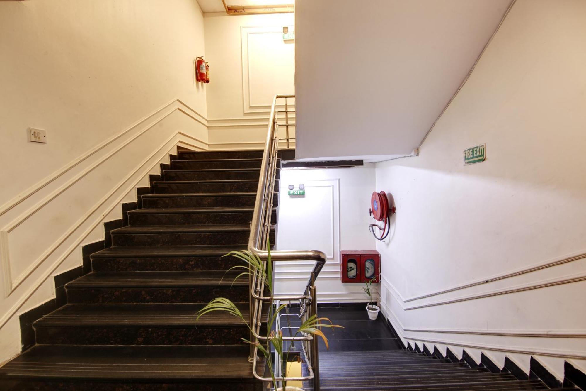 Hotel Wk Comfort - Near White Clove New Delhi Extérieur photo
