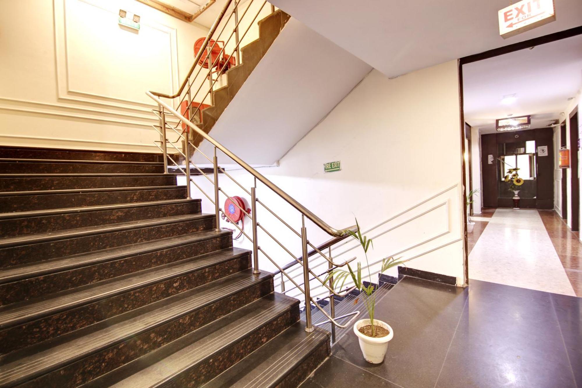 Hotel Wk Comfort - Near White Clove New Delhi Extérieur photo