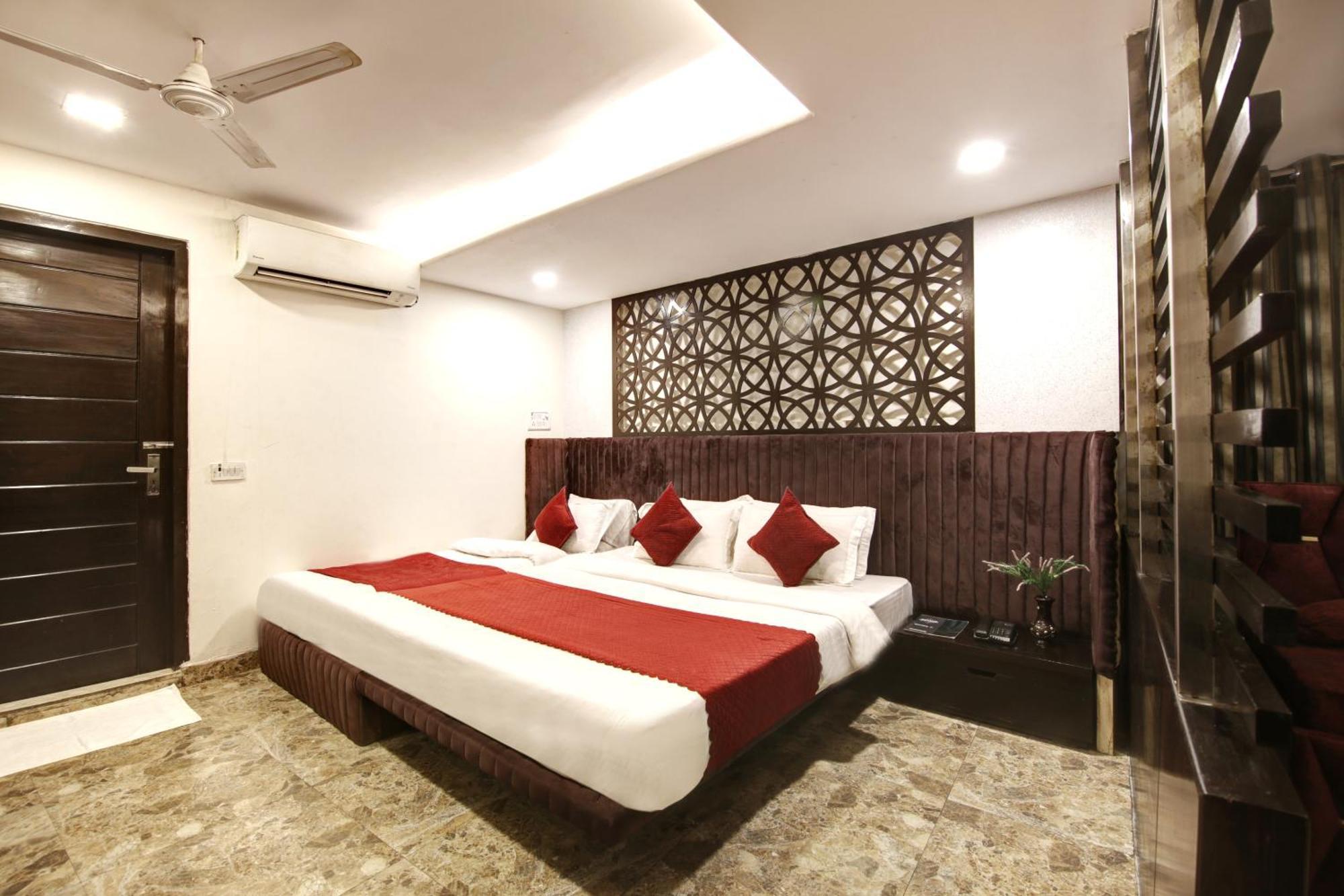 Hotel Wk Comfort - Near White Clove New Delhi Extérieur photo